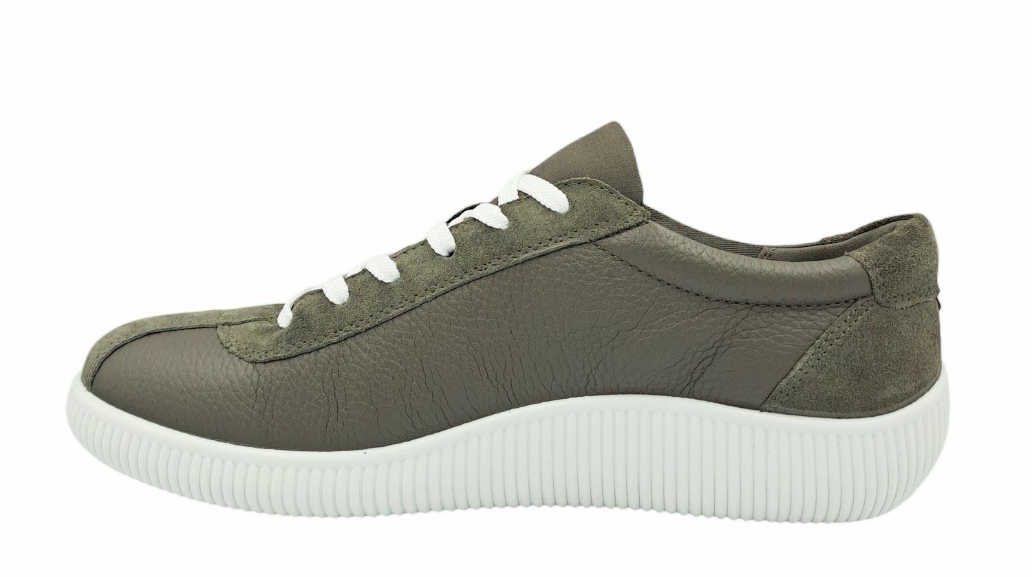 Ecco Balloon Tarmac